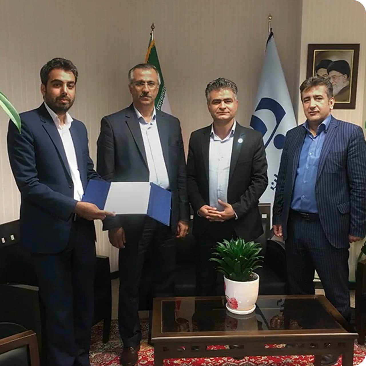 همکاری با برترین‌های مالی کشور
